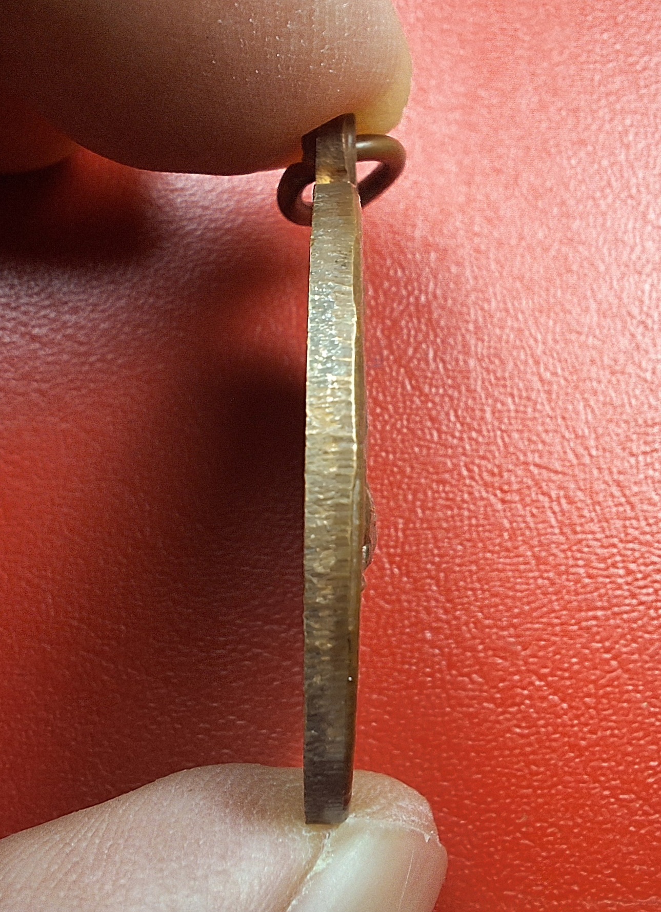 หลวงพ่อทวน อิสฺสโร วัดเทพนคร จ.กำแพงเพชร เหรียญปลอดภัยอิสฺสโร ปี๒๕๓๓ เนื้อทองแดง(องค์ที่1)