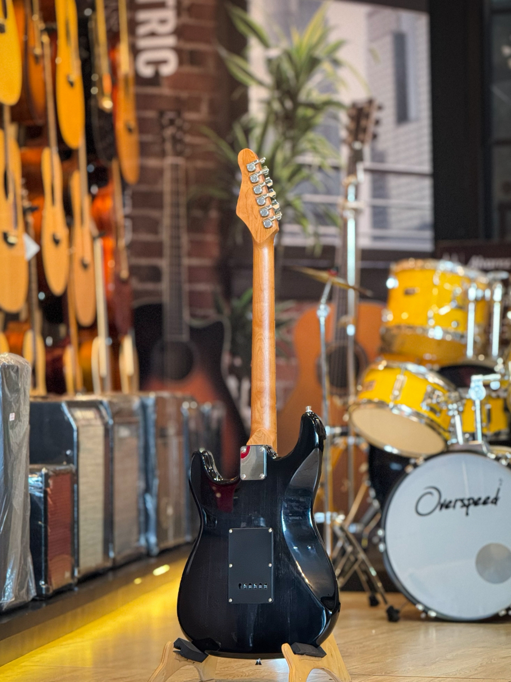 กีต้าร์ไฟฟ้า Kazuki รุ่น FMT-03 Quilt Maple Top First Motive Series - พร้อม ปิ๊ก4อัน คันโยก ประแจ (เลือกรับกระเป๋า)