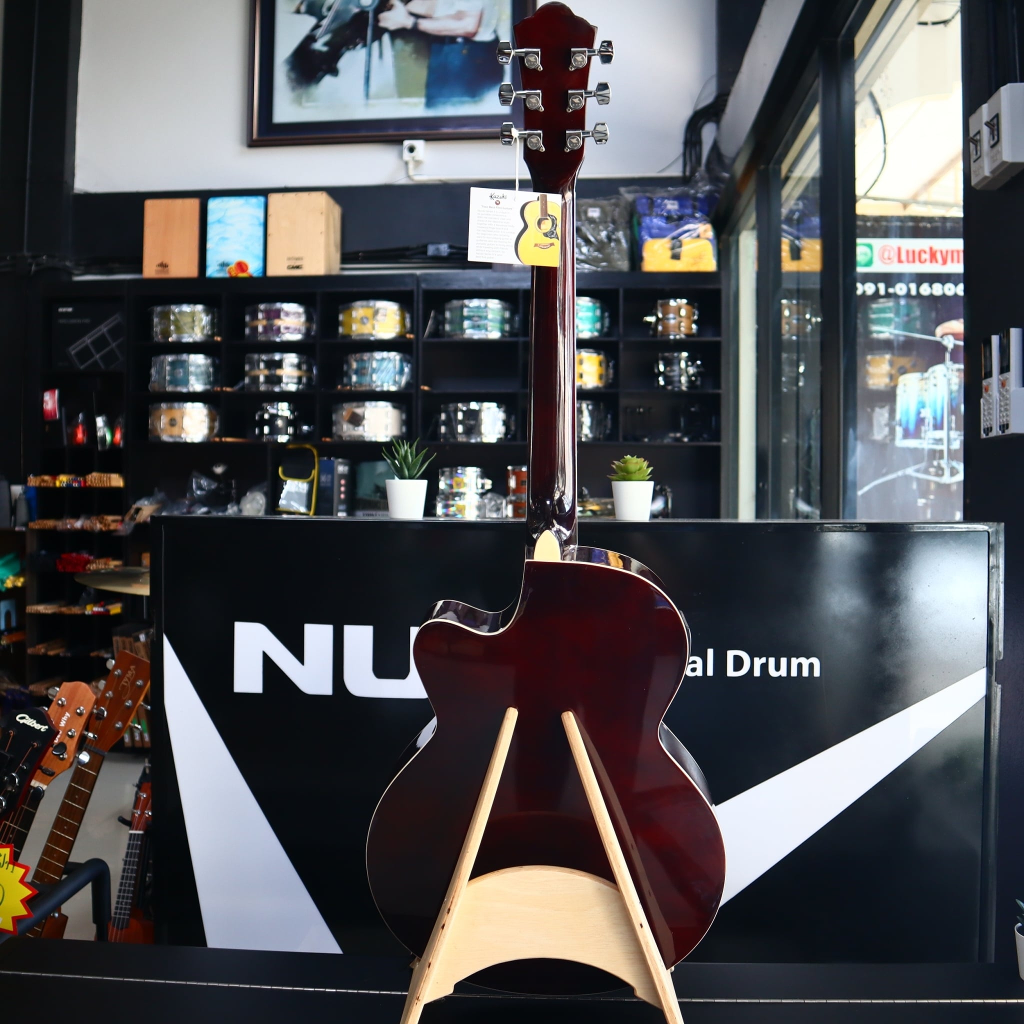 กีต้าร์โปร่งไฟฟ้า Kazuki รุ่น kz39c สีซันเบิร์ส ขนาด 39 นิ้ว พกพาง่าย สามารถขันคอได้ ฟรี กระเป๋า + ปิ๊ก