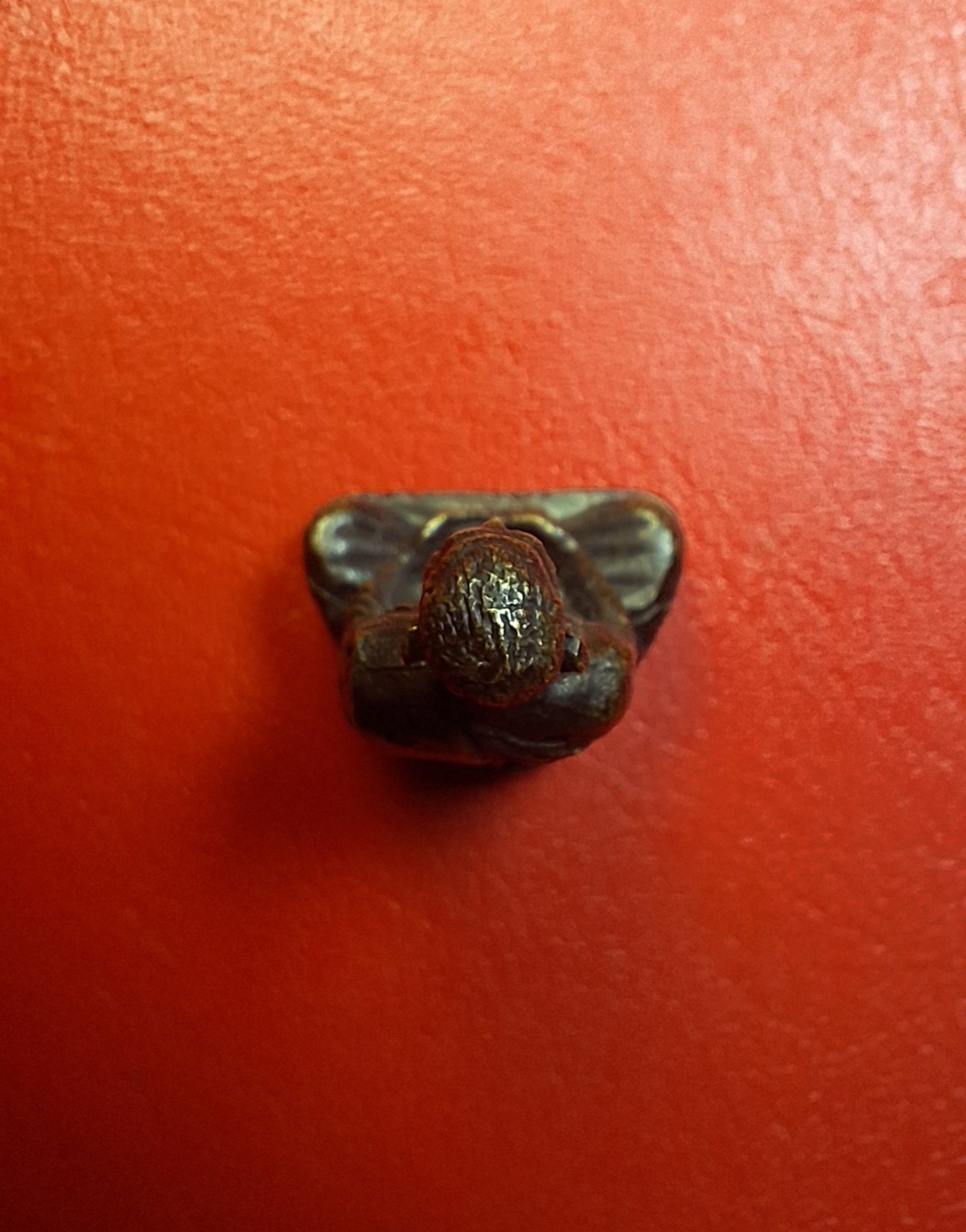 หลวงพ่อแกละ วัดลำลูกบัว รูปหล่อ รุ่น๑ ปี๒๕๓๙ เนื้อทองเหลืองรมดำ(องค์ที่2)