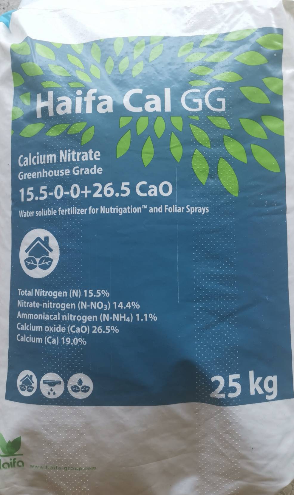 แคลเซียมไนเตรท ปุ๋ยเกล็ด Haifa-CAL (NPK 15.5-0-0+26.5CaO) บรรจุ 25 กิโลกรัม