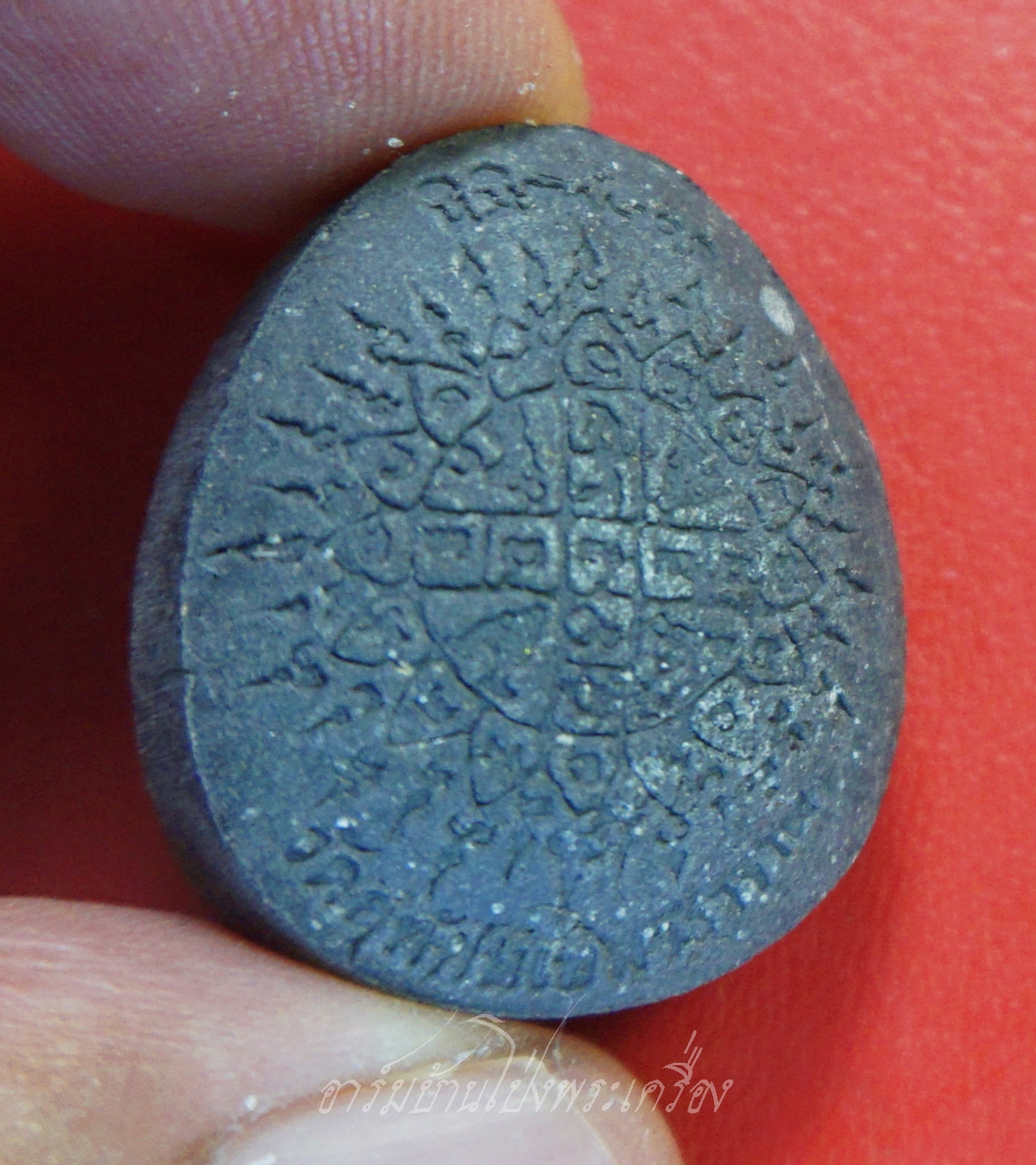 พระปิดตามหาเศรษฐี วัดสุทัศน์ รุ่นนิมิตมงคล แช่น้ำมนต์ ฝังตะกรุด โรยผงตะไบกริ่งและเกศา ปี๒๕๔๐ เนื้อผงใบลาน(องค์ที่1)