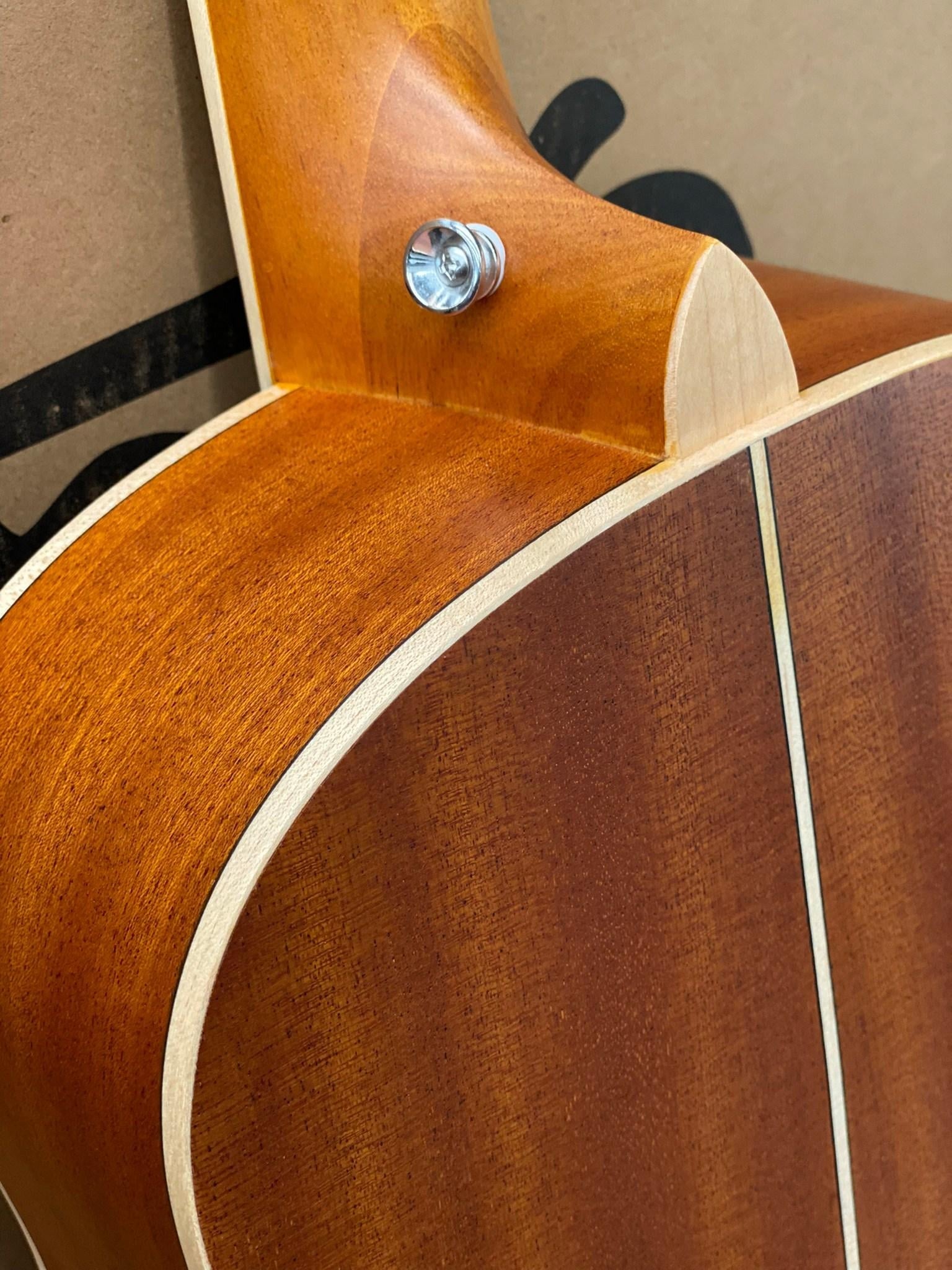 กีต้าร์โปร่งไฟฟ้า Gusta รุ่น MM11 ไม้หน้ามะฮอกกานี ขนาด 34 นิ้ว