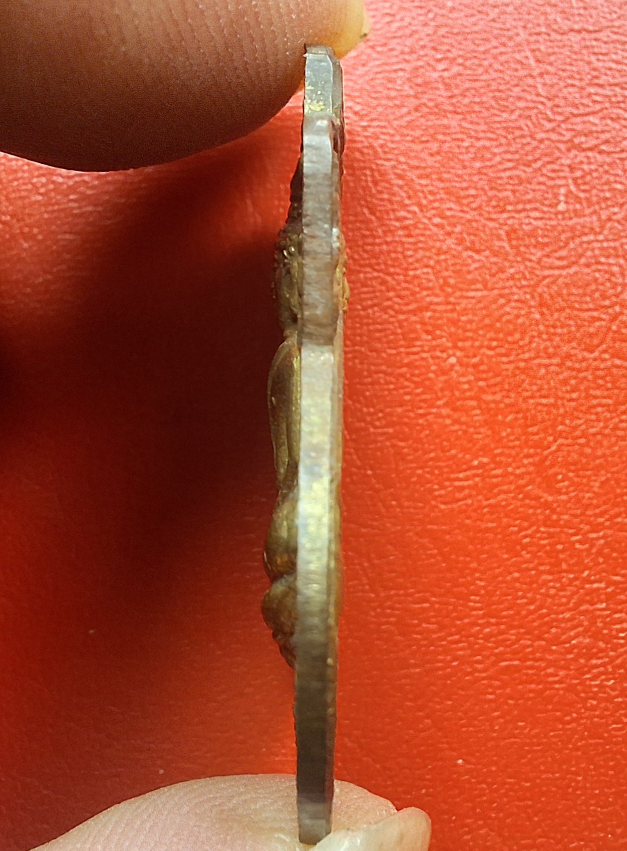 หลวงพ่อพยนต์ วัดหนองโสน จ.อยุธยา ปี๒๕๑๔ เนื้อกะไหล่ทอง(องค์ที่1)