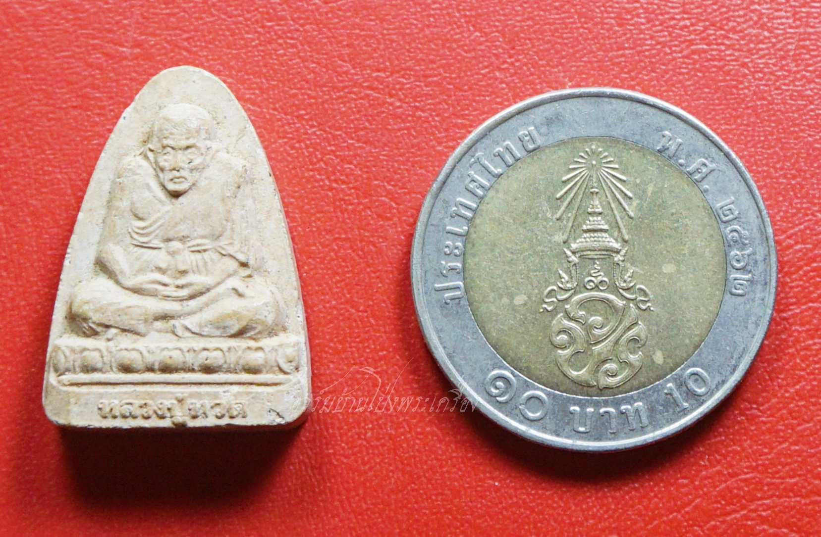 หลวงปู่ทวด วัดประสาทบุญญาวาส ปี๒๕๓๘ เนื้อผงพุทธคุณ(องค์ที่3)