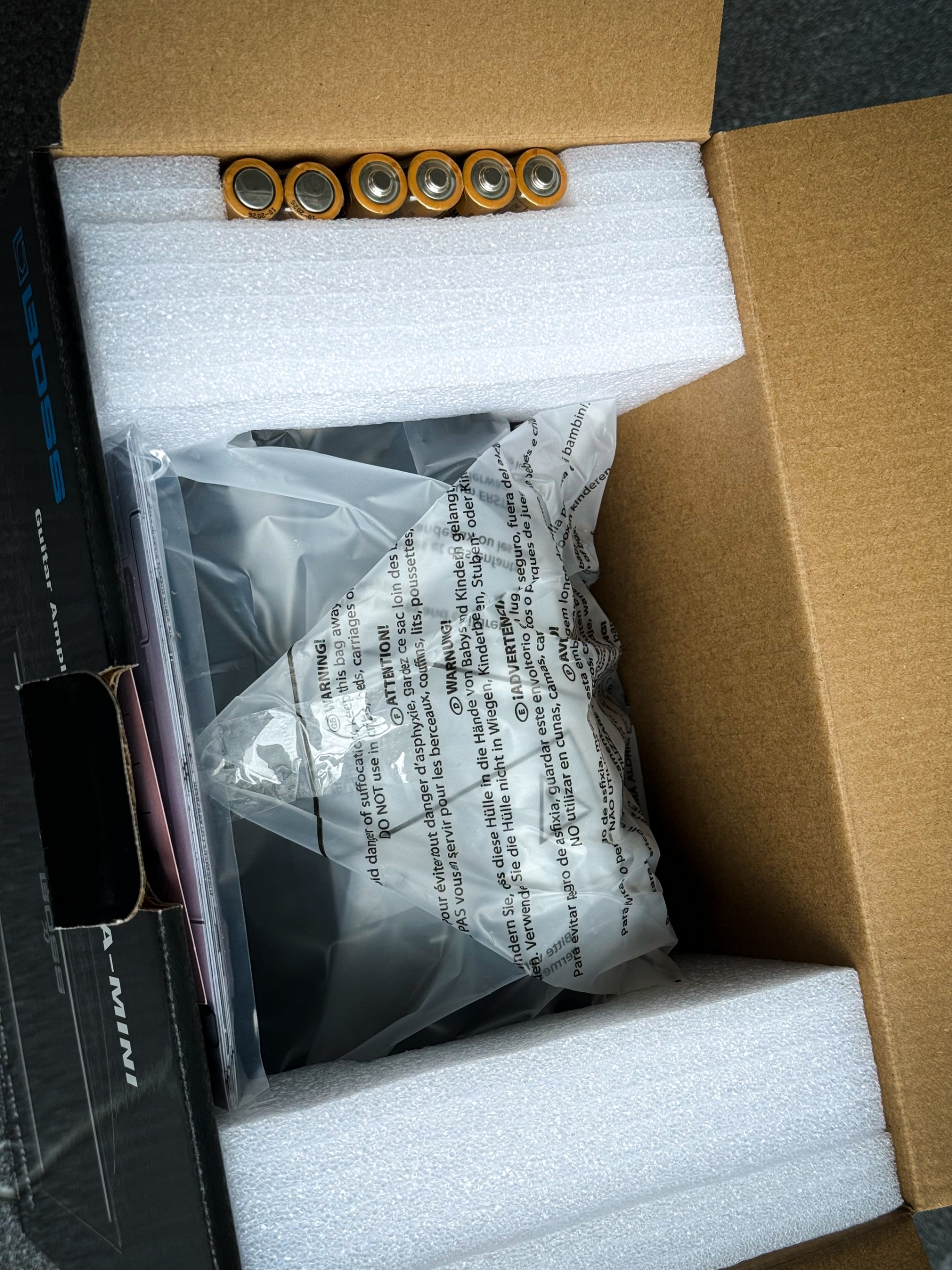 Boss Katana Mini แอมป์กีตาร์ไฟฟ้า Guitar Amplifier รับประกันศูนย์ 1ปี