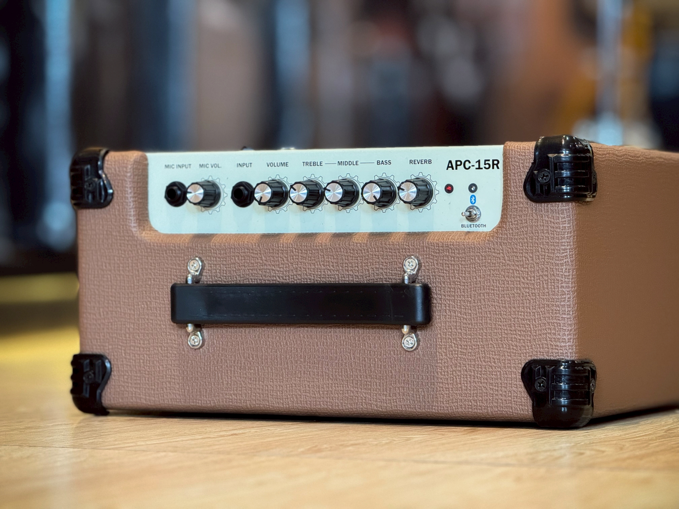 ฟรีสายแจ๊ค+ไมค์🎯 Amppro รุ่น APC 15R แอมป์กีต้าร์โปร่ง ✅ สีน้ำตาล มีบลูทู มีเอฟเฟคในตัว (Bluetooth) ต่อ Aux in ได้