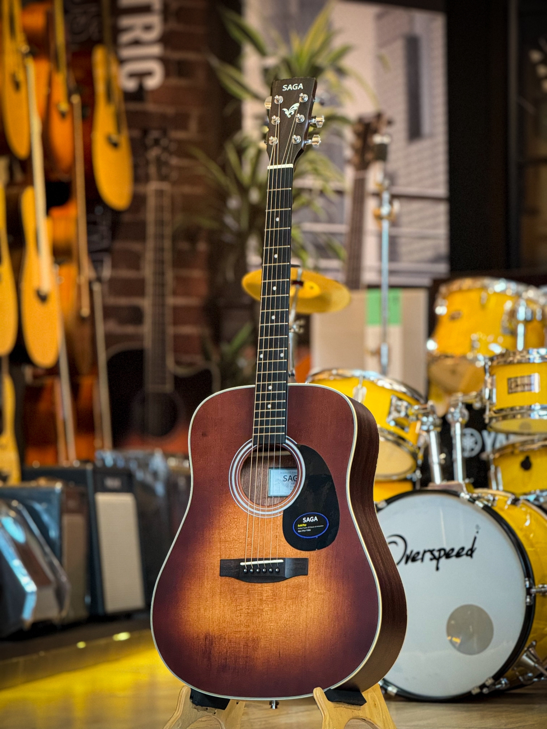 กีต้าร์โปร่ง SAGA รุ่น SF-700R ภาคไฟฟ้า OS-1 ขนาด 41 นิ้ว หน้าไม้แท้ พร้อมของแถมสุดคุ้ม