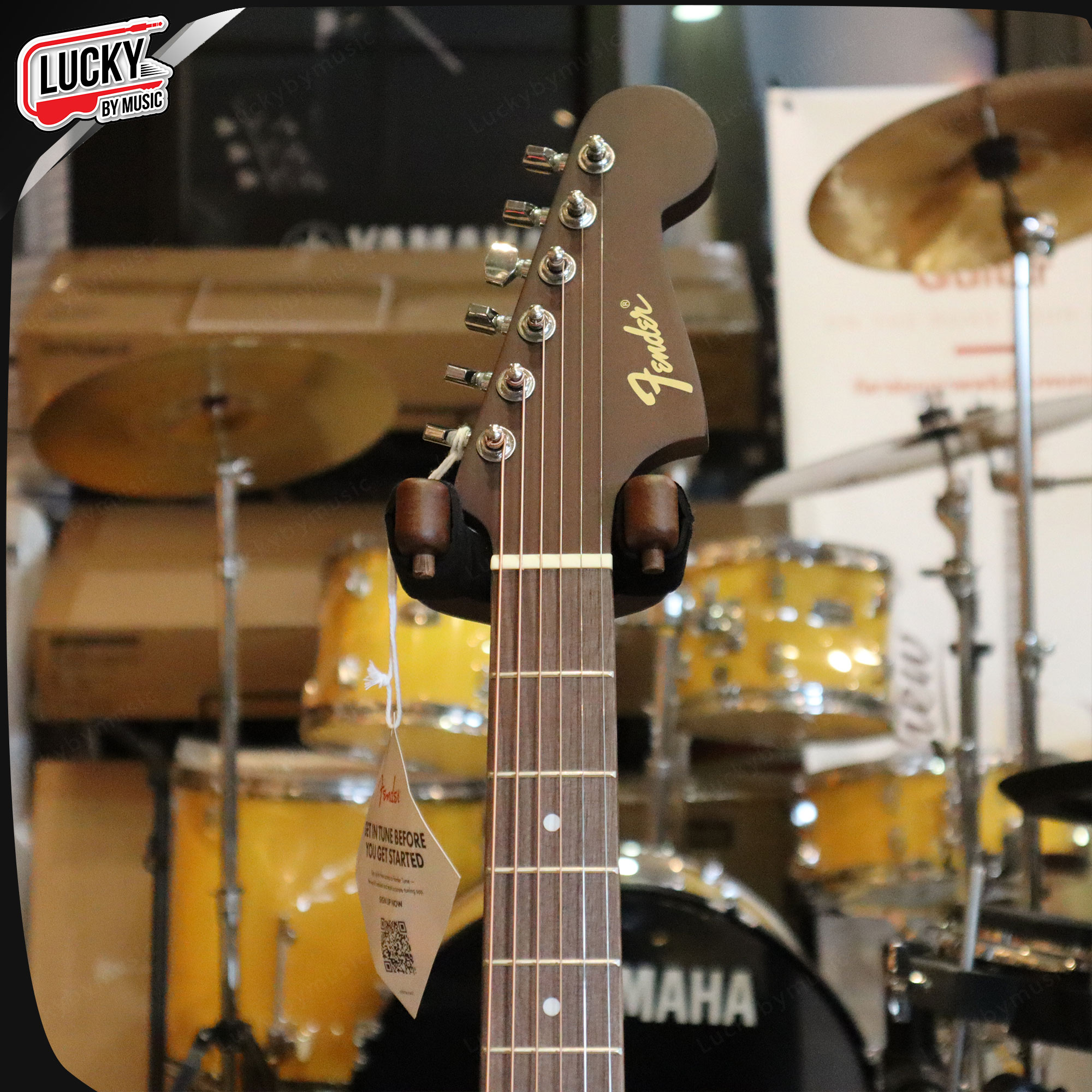 กีตาร์โปร่ง Fender California Debut Redondo หัวทรง 6-in-line