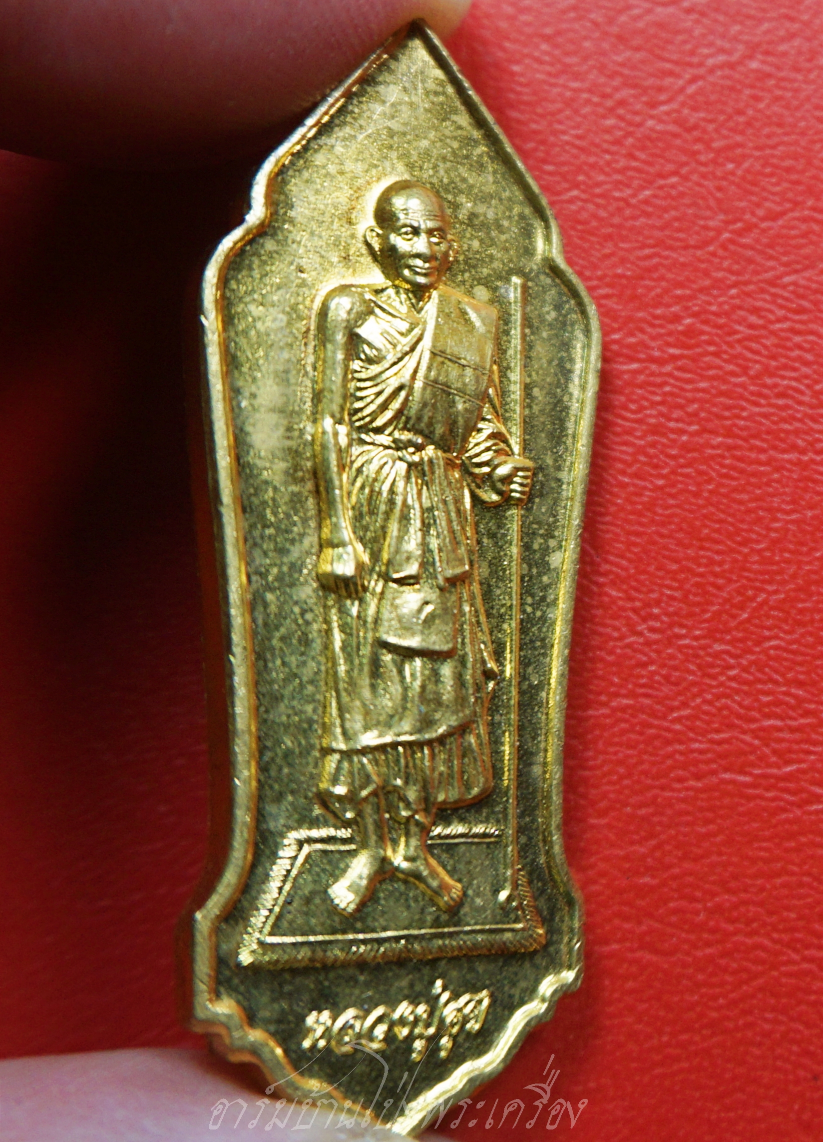 หลวงปู่ศุข วัดปากคลองมะขามเฒ่า ด้านหลังท้าวเวสสุวรรณ กฐินปี๒๕๖๔ รุ่นเศษฐีแสนล้าน หมายเลข๗๓๑๕ เนื้อฝาบาตร(องค์ที่1)