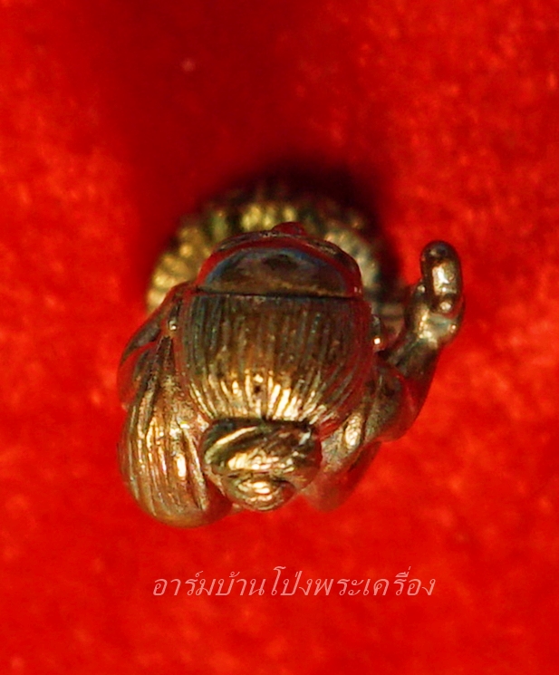 หลวงปู่แผ้ว วัดรางหมัน รูปหล่อชูชก ป๊๒๕๕๓ เนื้อนวะ ตอกเลข๔๑๕(องค์ที่2)