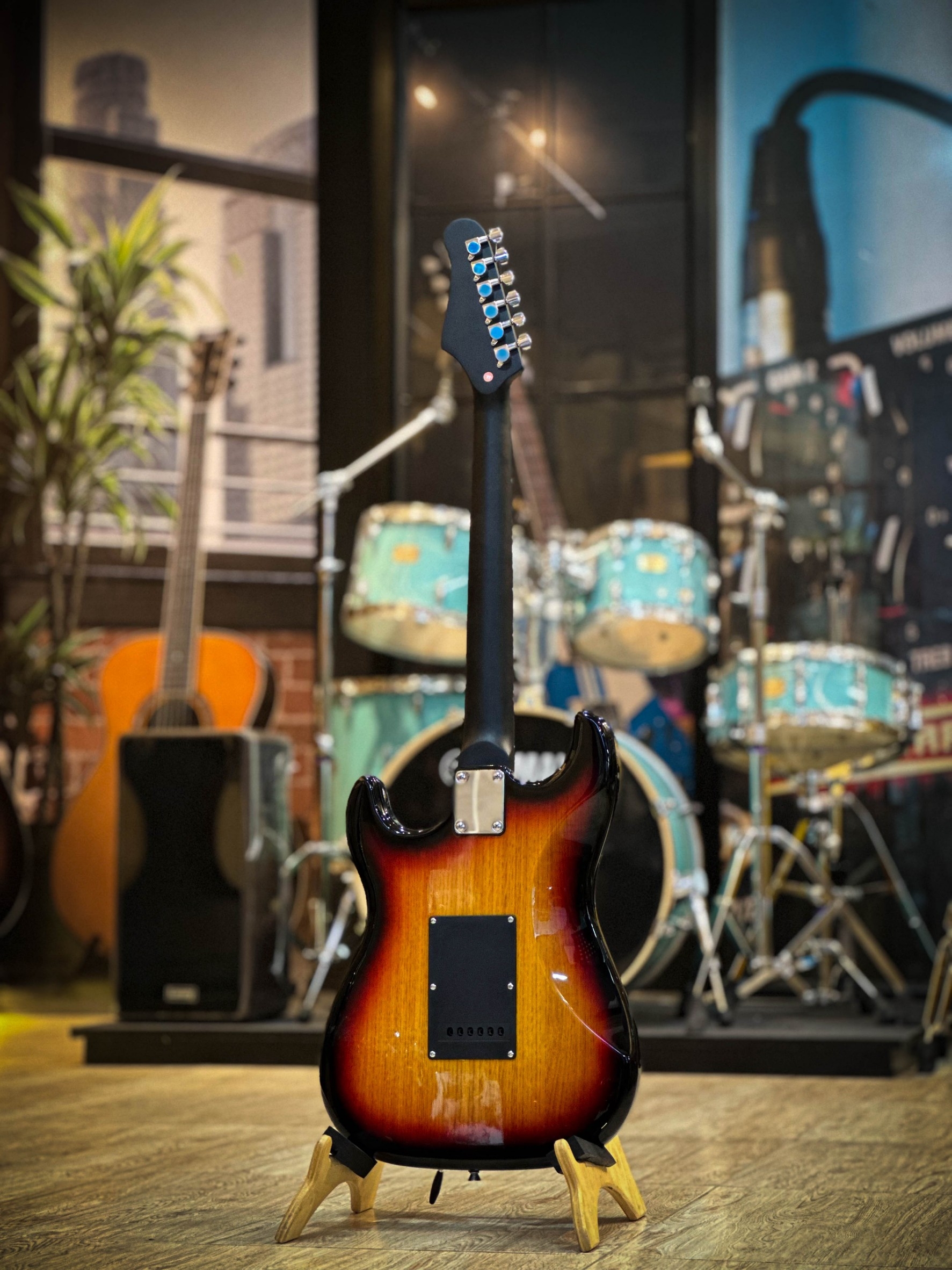 กีต้าร์ไฟฟ้า Kazuki รุ่น New comer ST ปิ๊กอัพ กีตาร์ไฟฟ้า HH ✅ พร้อมเซตของแถม