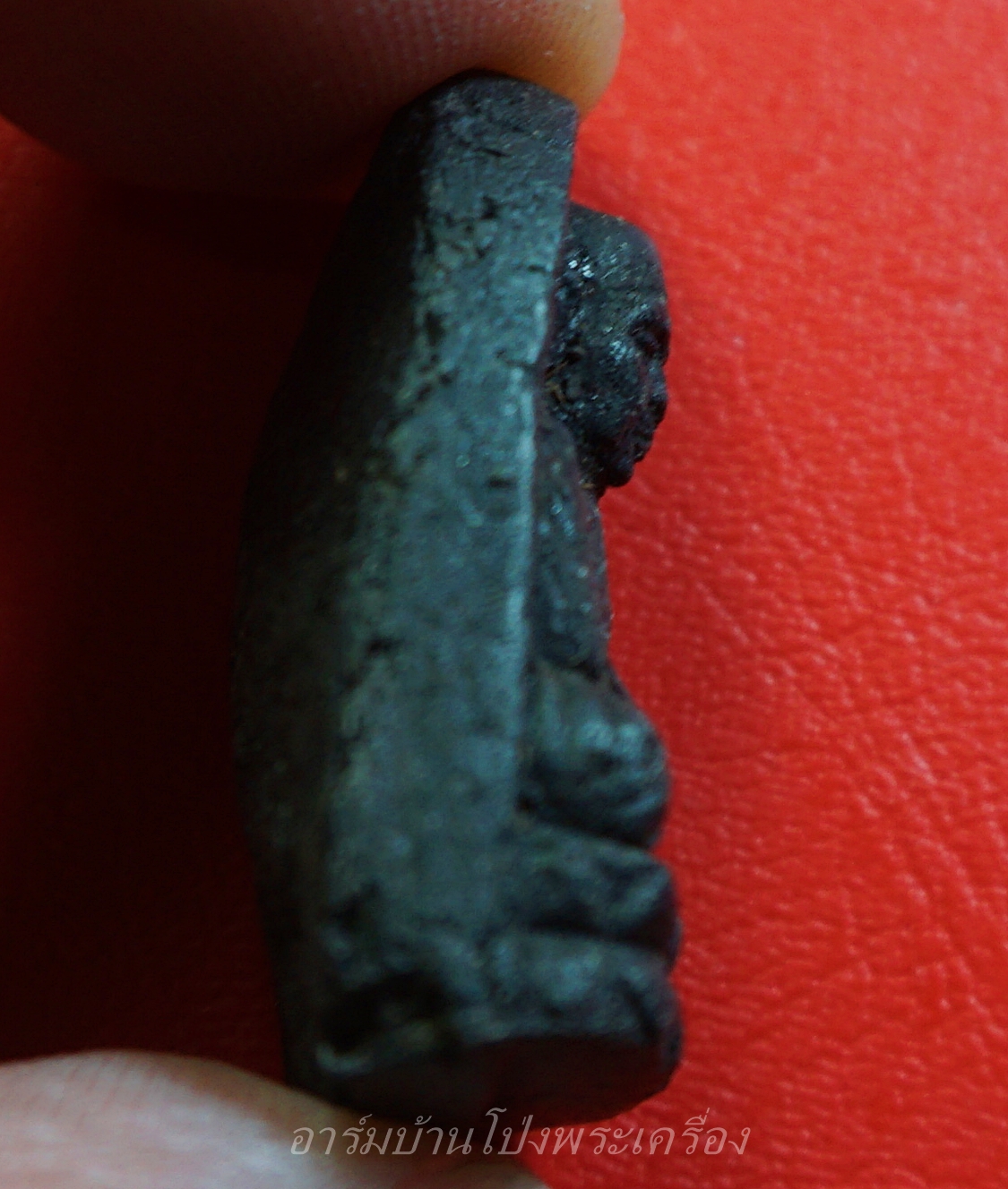 หลวงปู่ทวด เนื้อผงสีดำ ไม่ทราบวัด(องค์ที่1)