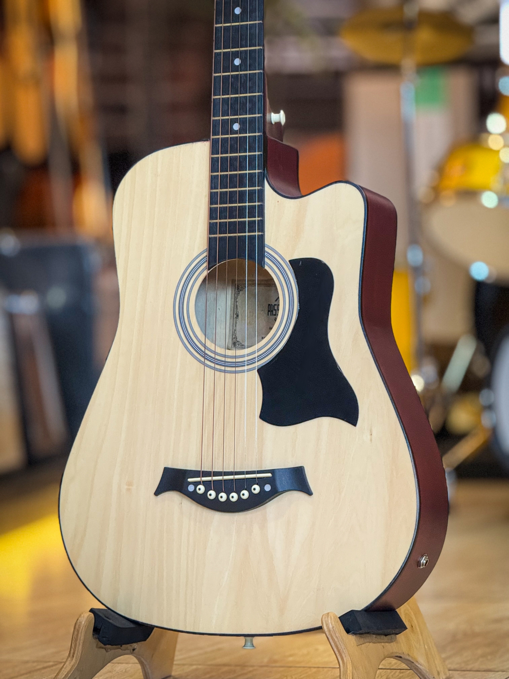 📸 กีต้าร์โปร่ง Passion รุ่น RETRO 38 นิ้ว มีเหล็กขันคอ เสียงใส วินเทจ เล่นง่าย ✅ ฟรี กระเป๋า+ปิ๊ก2อัน+ประแจ