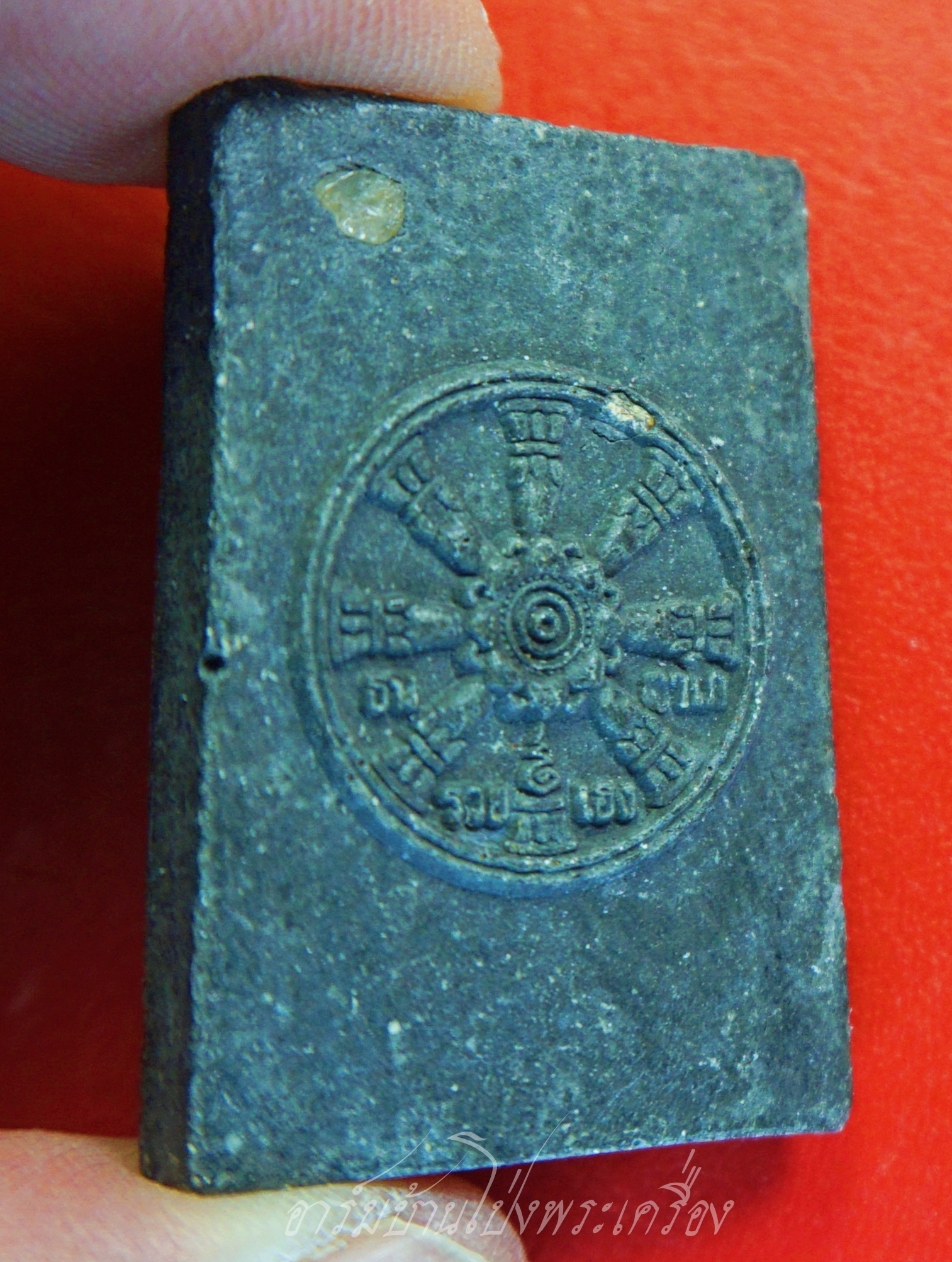 พระพุทธเจ้าองค์ดำเนื้อผงนี้สร้างแจกในงานสัปดาห์ส่งเสริมพระพุทธศาสนา(องค์ที่1)