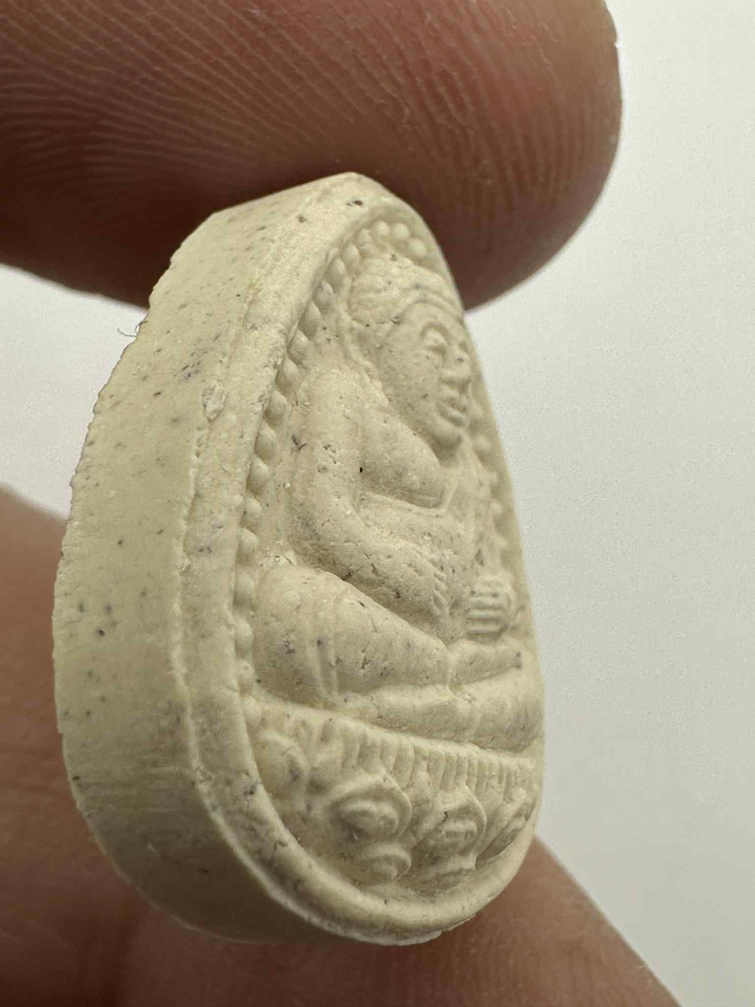 30.พระสังกัจจาย หลวงพ่อเปิ่น วัดบางพระ อ.นครชัยศรี จ.นครปฐม (นั่งเต็มองค์)