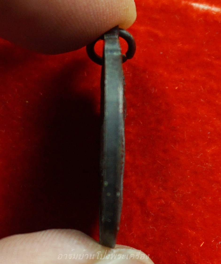 พระวิษณุกรรม วิทยาลัยเทคนิคราชบุรี รุ่นสอง ปี๒๕๔๖ เนื้อทองแดงรมดำ(องค์ที่4)