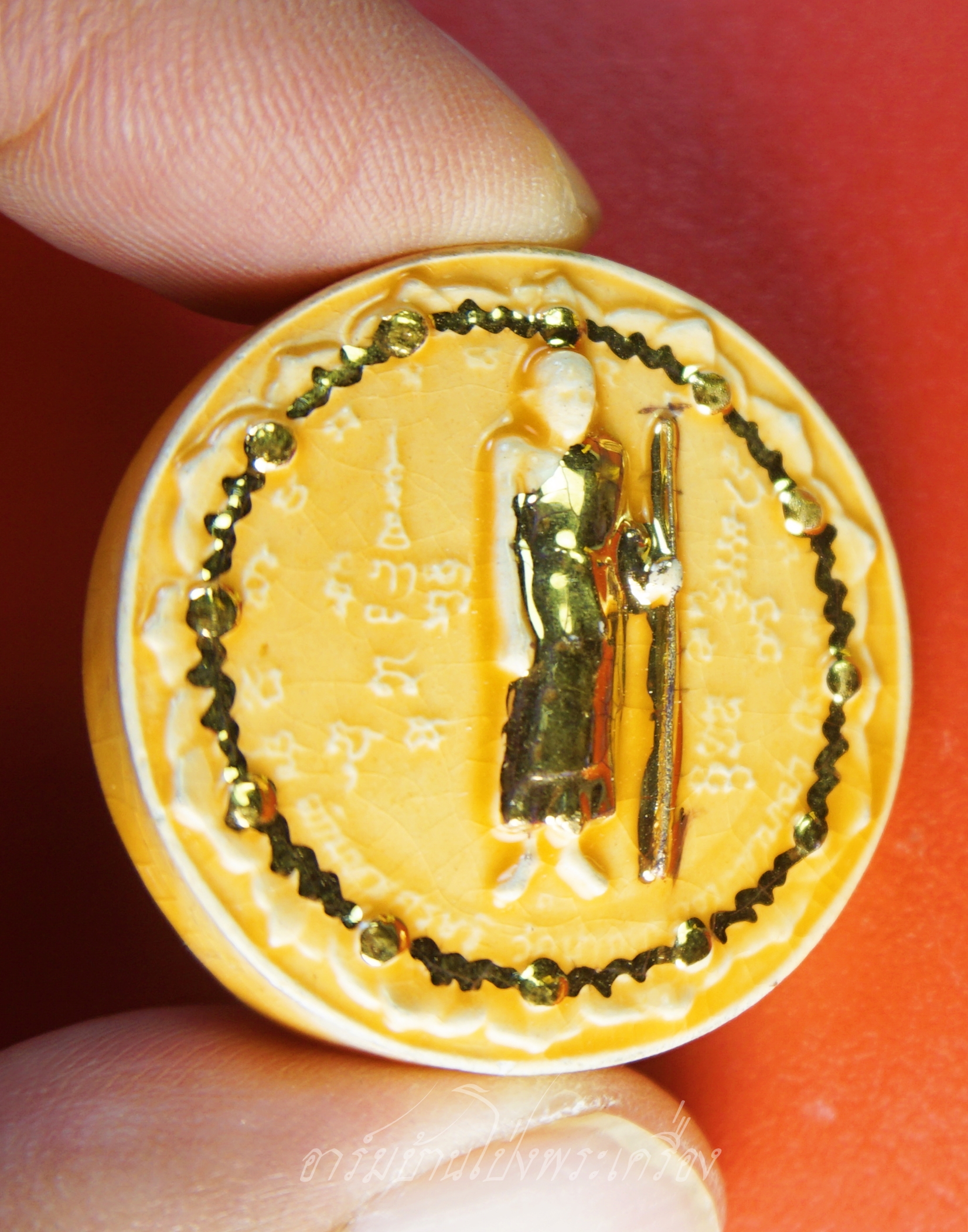 หลวงปู่ศุข วัดปากคลองมะขามเฒ่า หลังจตุคาม เนื้อกระเบื้องเคลือบ(องค์ที่1)