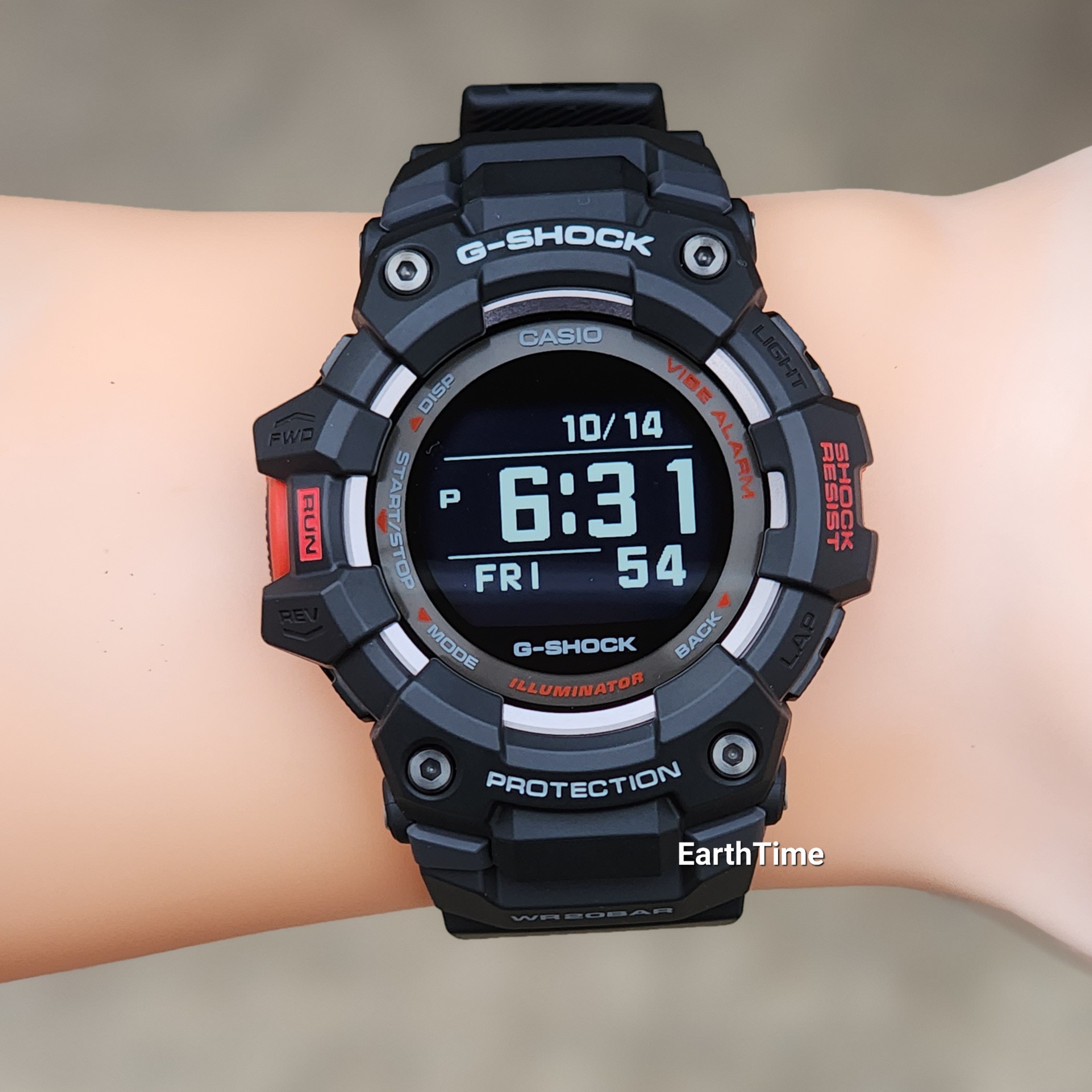 GBD-100-1 l G-SHOCK G-SQUAD l GBD-100 Series l ของใหม่แท้100%