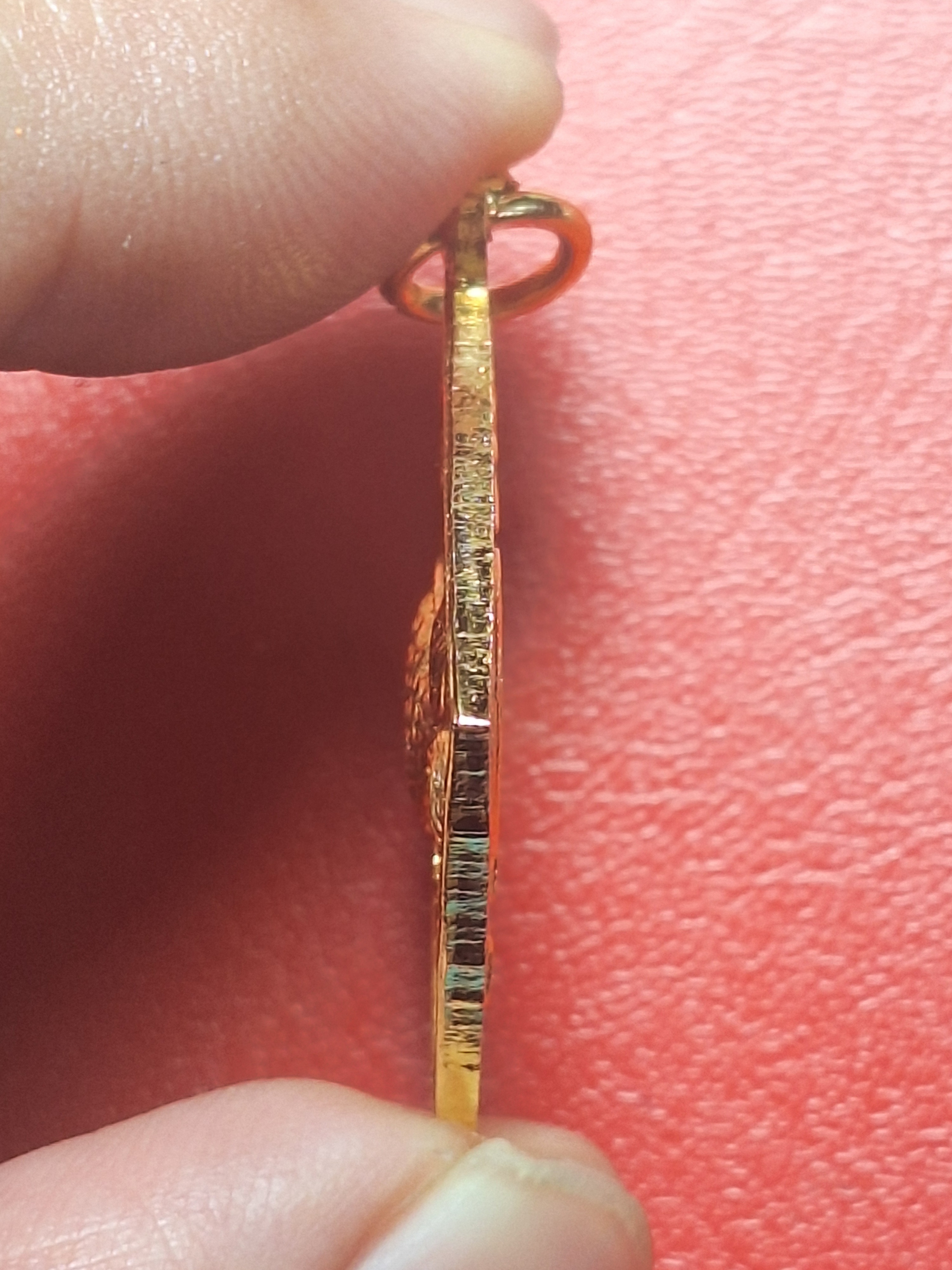 ปลาตะเพียน วัดดอนตูม รุ่นสอง เนื้อกะไหล่ทอง(องค์ที่2)