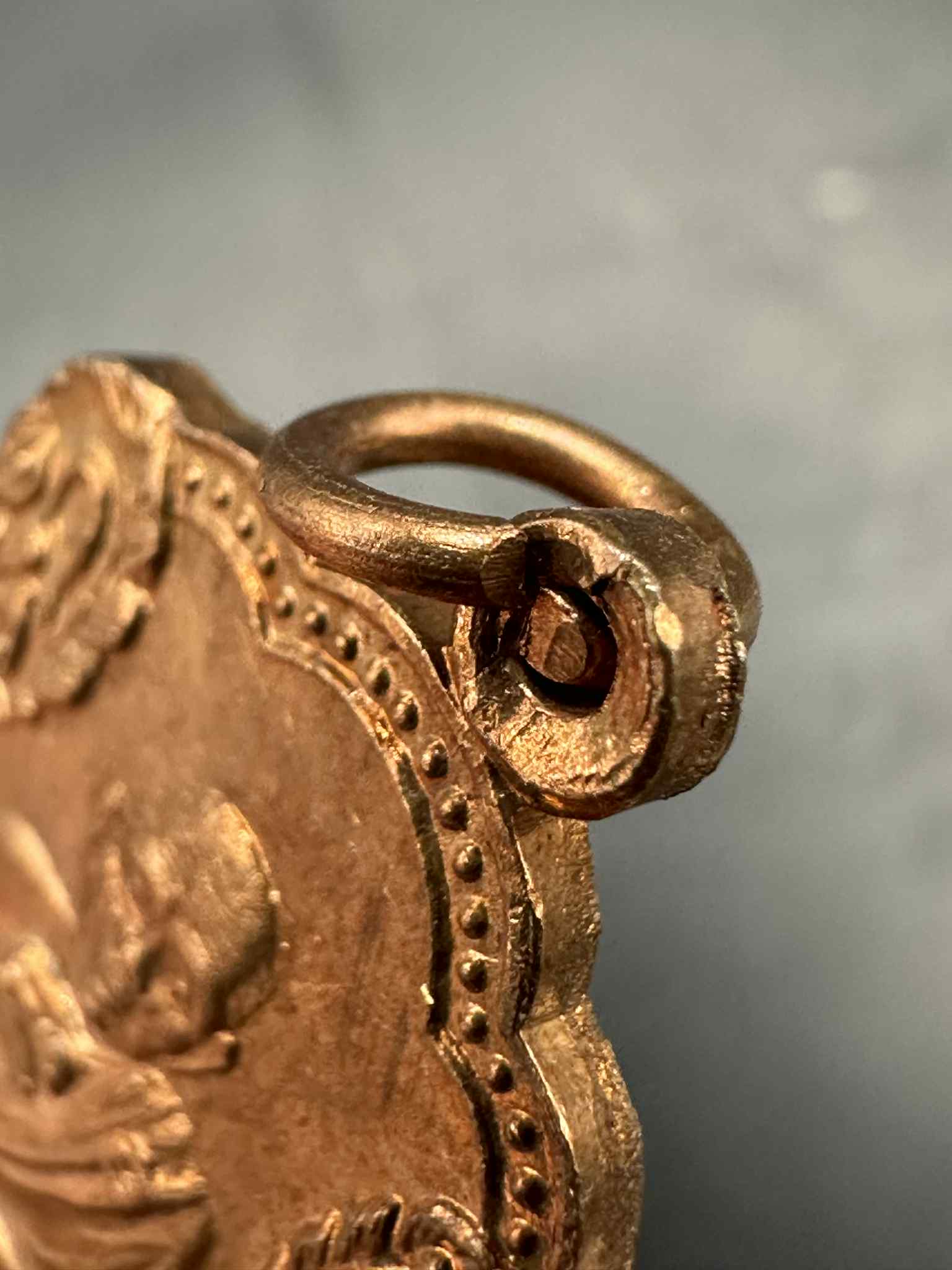 2.เหรียญเสมาทองแดง ที่ระลึกสรงน้ำหลวงพ่อคูณ ปริสุทโธ ปี2536