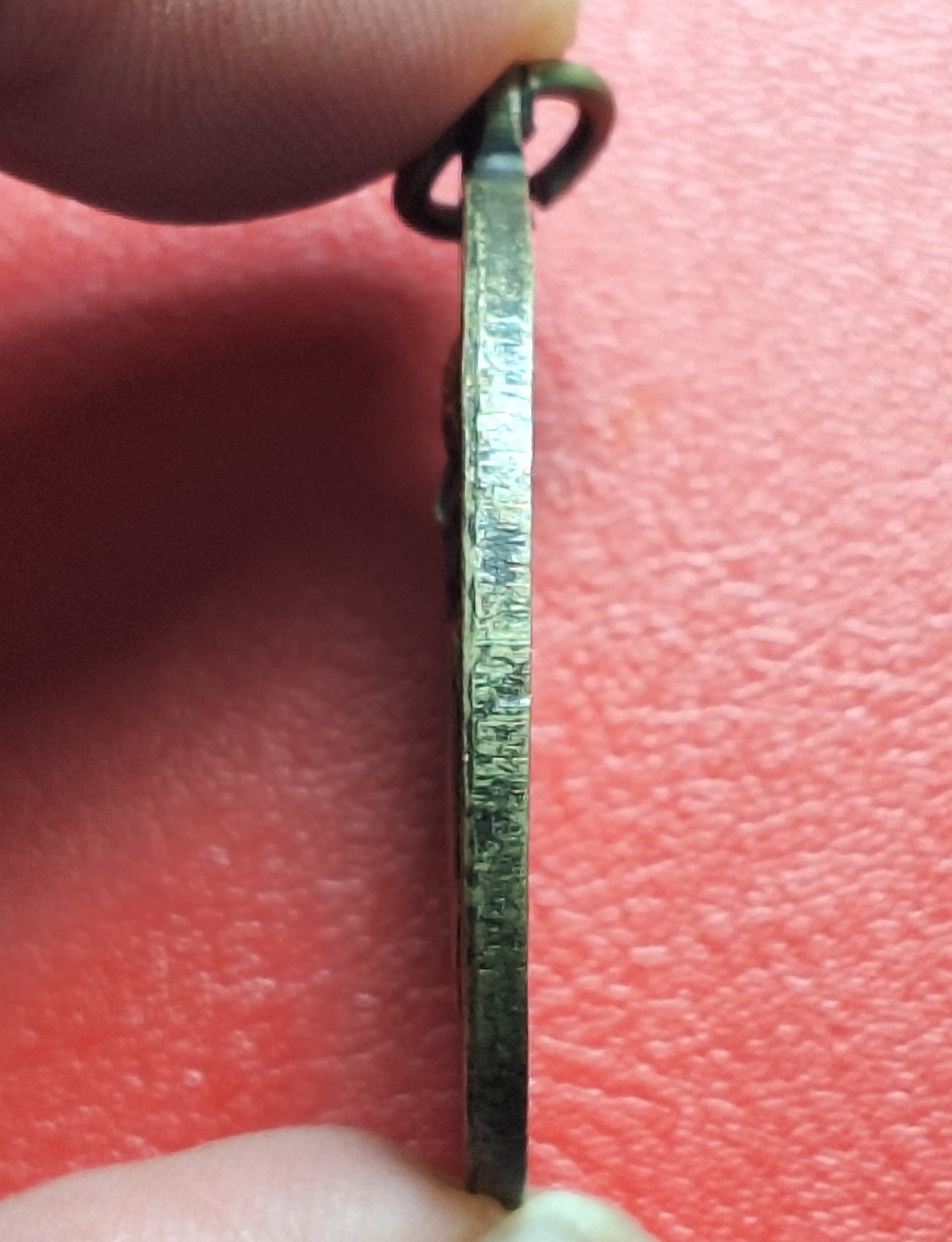 หลวงพ่อเพชร วัดท่ามะขาม รุ่นแรก ปี๒๕๑๒ เนื้ออัลปาก้า(องค์ที่8)