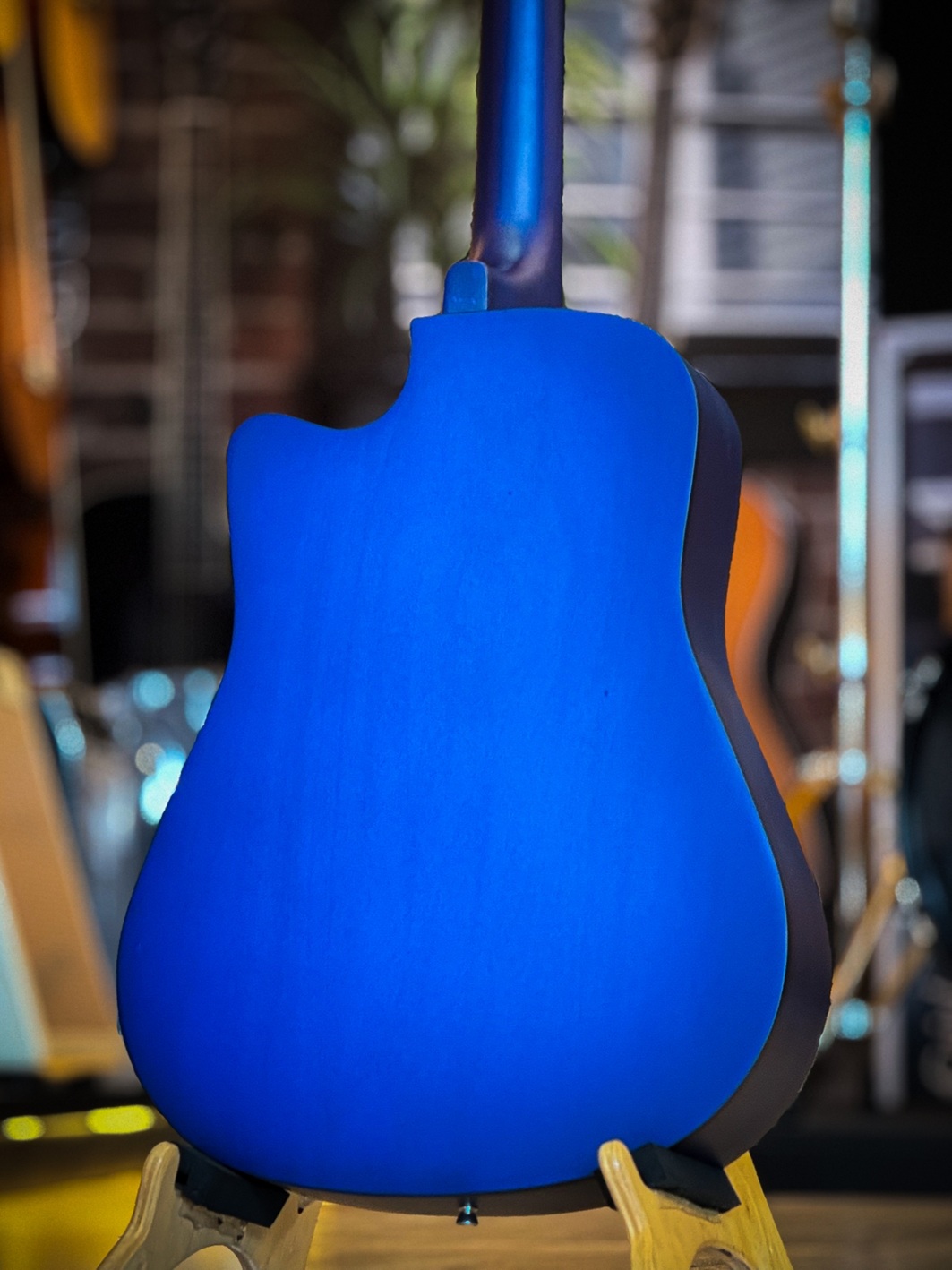 กีต้าร์โปร่ง Preme รุ่น G38C ขนาด 38 นิ้ว ด้าน สีน้ำเงิน ฟรี ปิ๊ก 4 อัน /ประแจ/ คู่มือ / กระเป๋าสกรีน Nami / คาโป้