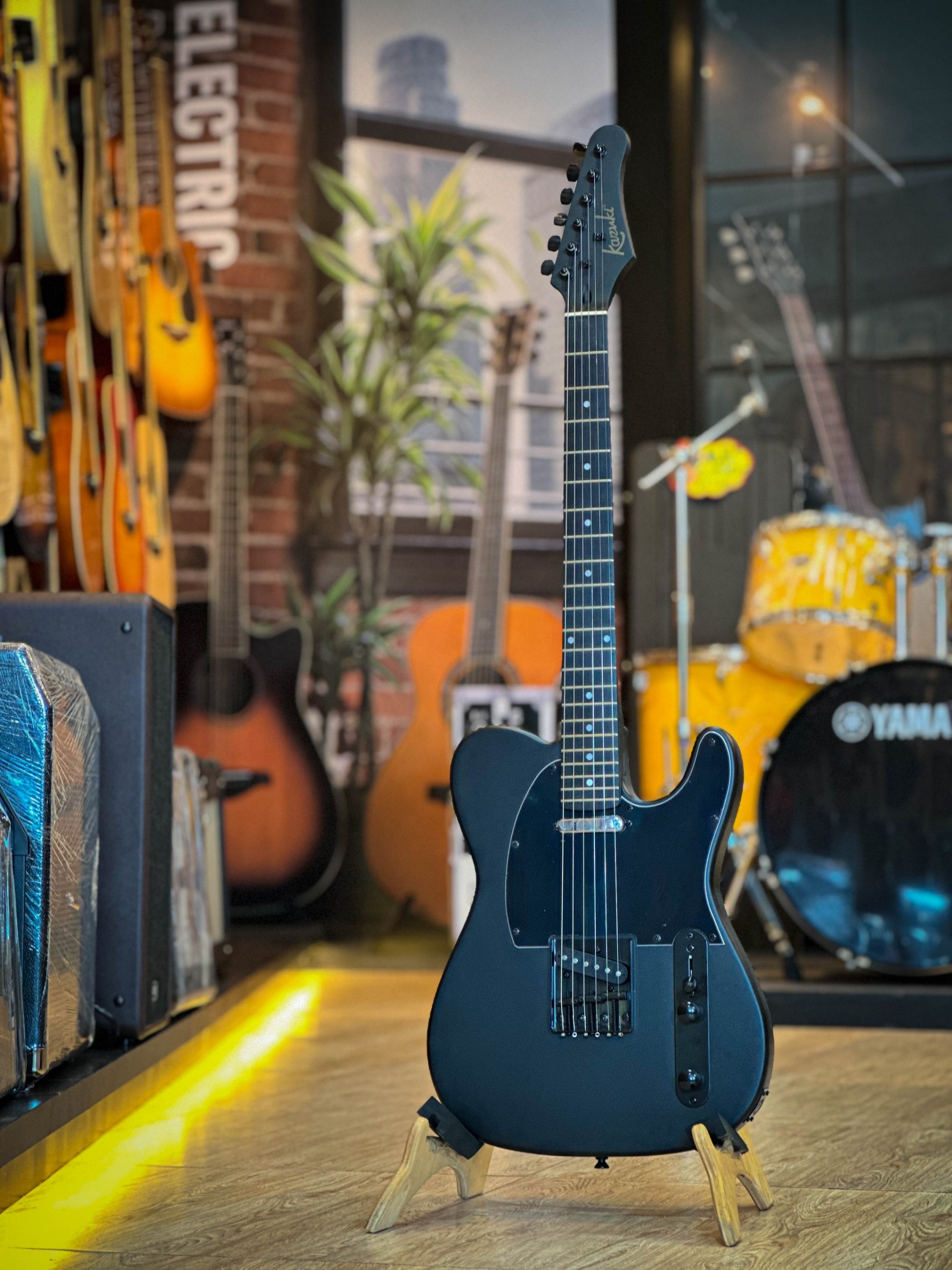 Kazuki กีต้าร์ไฟฟ้า Newcomer ทรง Tele Satin รุ่นใหม่เคลือบด้าน ฟรี สายแจ็ค&ปิ๊ก2อัน ประกันศูนย์ไทย
