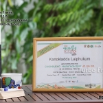 กรอบรูปใส่ใบประกาศ กรอบขนาดA4 DB312 สีธรรมชาติ