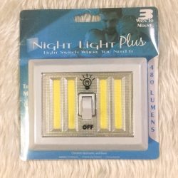 โคมไฟ ไฟติดผนัง Night Light Plus