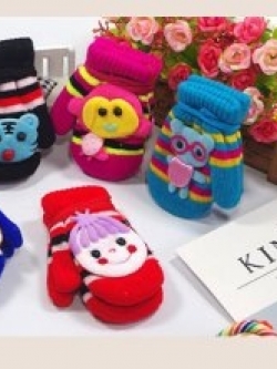 ถุงมือไหมพรมเด็กเล็ก ผสมเฟอร์ ตกแต่งการ์ตูนน่ารัก