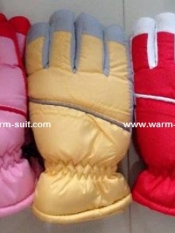 ถุงมือ สปอร์ตเด็ก สีสันสดใส บุผ้าวุลด้านใน 4-12 ขวบ