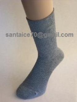 ถุงเท้า lamb wool ชั้นดี เปอร์เซ็นต์สูง ยาวประมาณครึ่งหน้าแข้ง