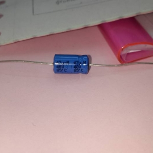 C40VDCอิเล็กโตรไลท์ทรงนอนมีขั้วยี้ห้อฟิลิปส์ Philips VISHAY